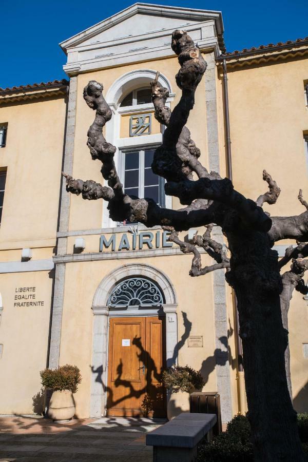 B&B Chez Max Figanieres ภายนอก รูปภาพ