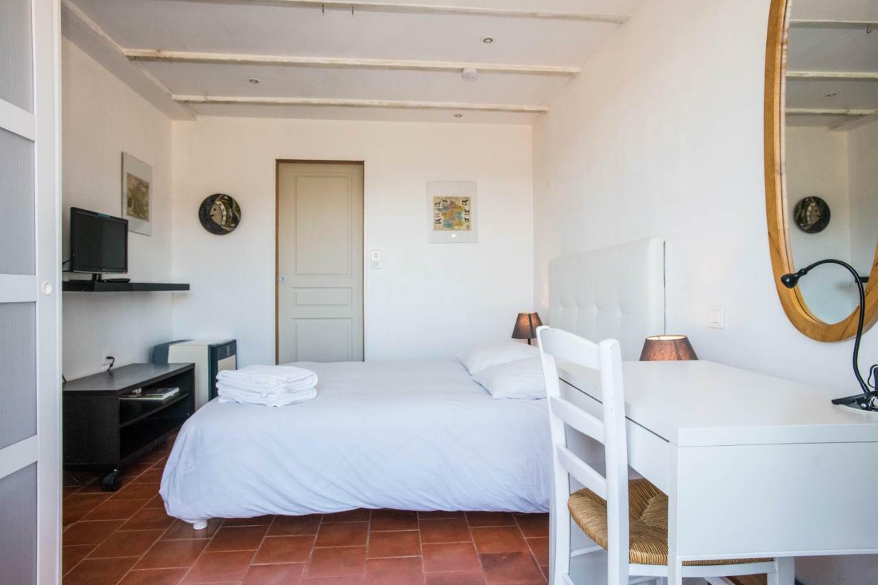 B&B Chez Max Figanieres ภายนอก รูปภาพ
